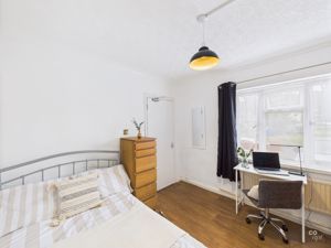 Bedroom - click for photo gallery